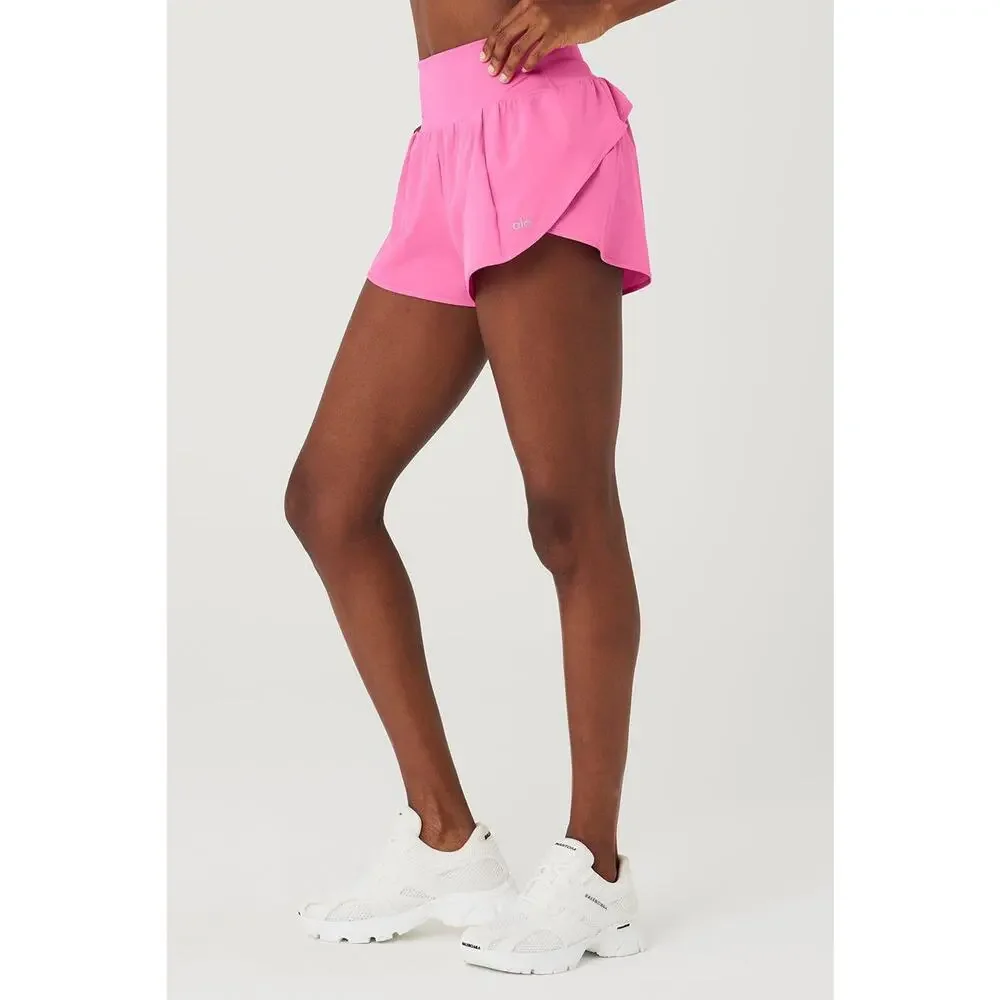 Alo Yoga Gold Medal Short - L